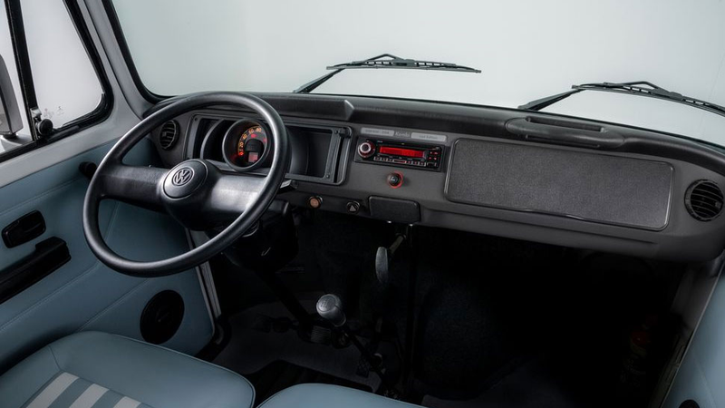 Illustration for article titled Old-School VW Microbus Will Finally End Production This Year